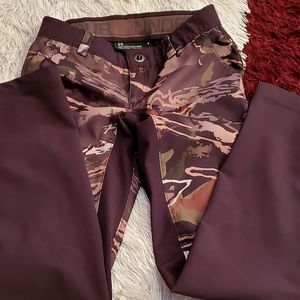 Under armor woman's ua fetching pants